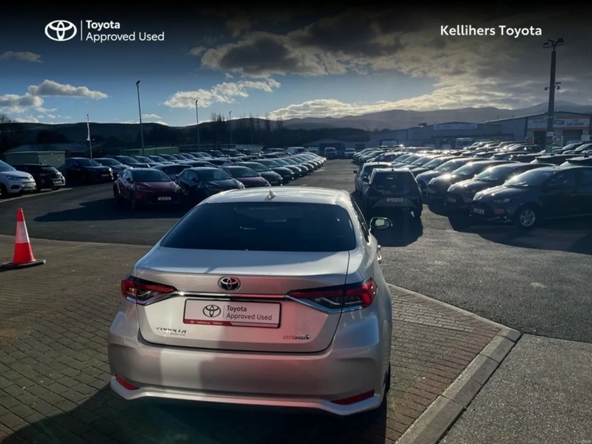 Toyota Corolla COROLLA HYB LUNA SPORT SA - Image 4