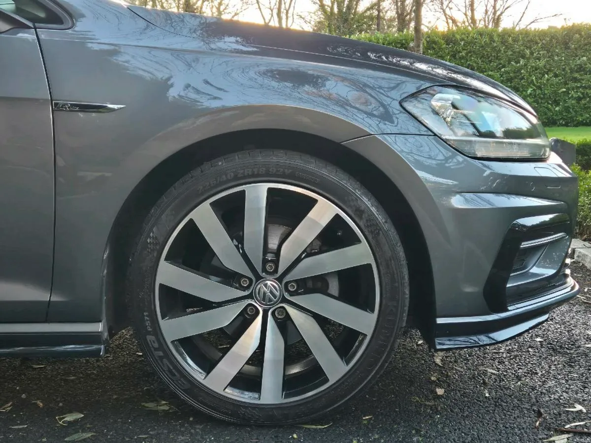 2018 Volkswagen Golf R-Line Highline 1.4tsi Manual - Image 4