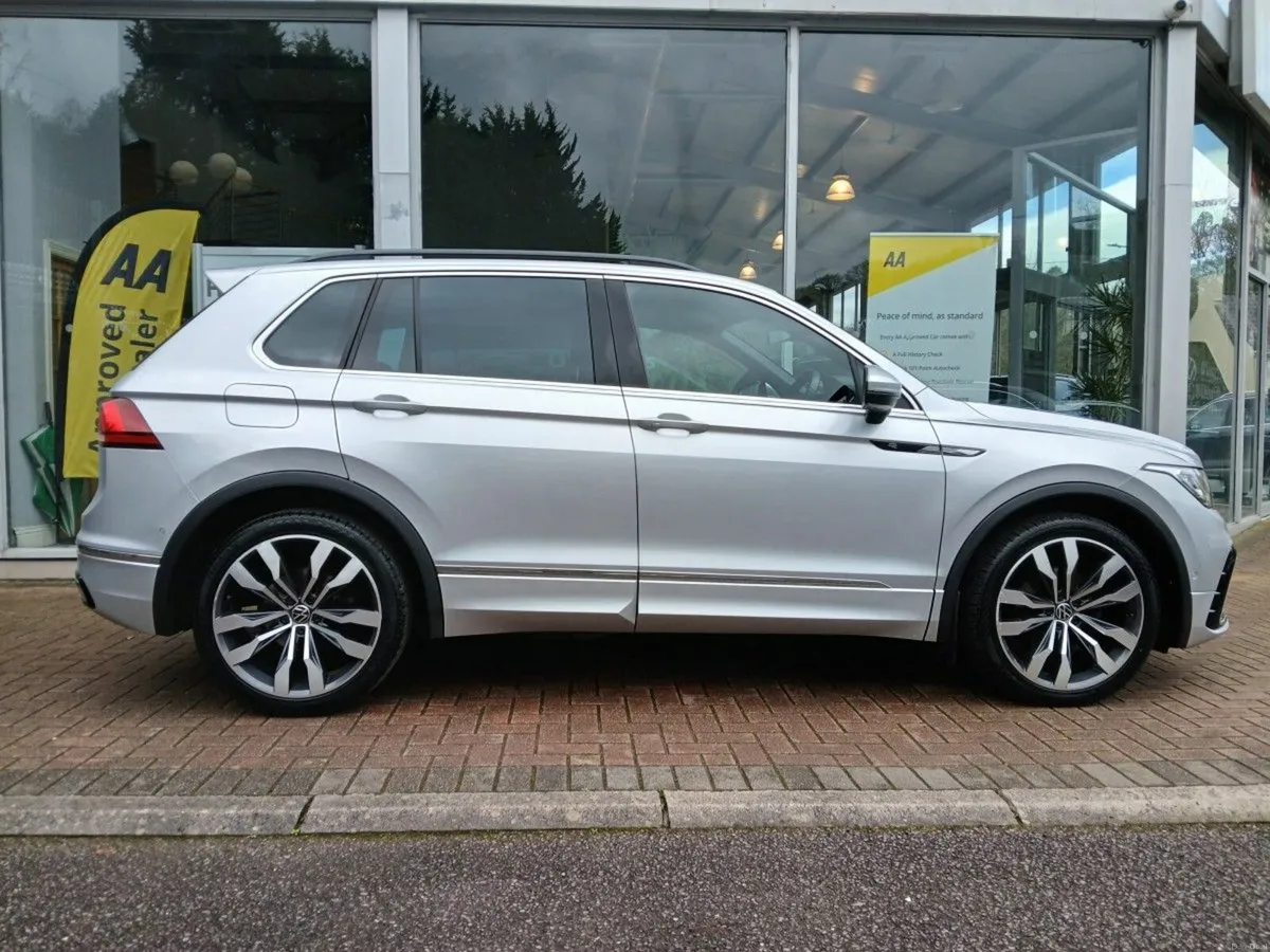 Volkswagen Tiguan 2.0 TDI 150HP R-Line, Silver Met - Image 3