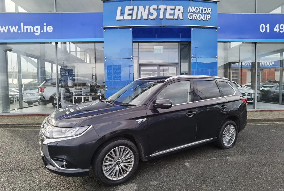 MITSUBISHI OUTLANDER 2.0 4H AUTOMATIC PHEV - Image 1