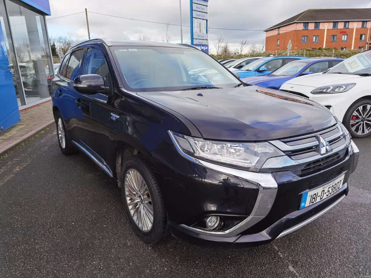 MITSUBISHI OUTLANDER 2.0 4H AUTOMATIC PHEV - Image 3