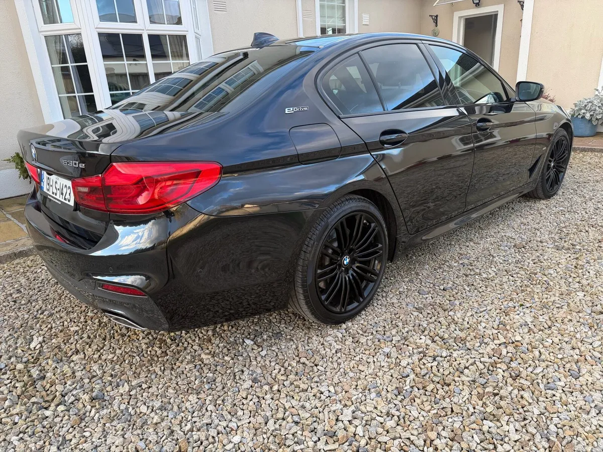 BMW 530e 2019 M Sport High spec. - Image 2