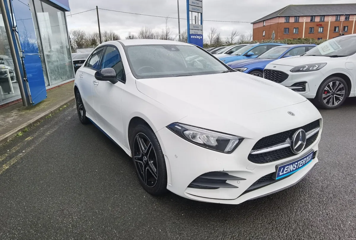 MERCEDES-BENZ A CLASS A250 E AMG LINE PREMIUM EDT. - Image 3