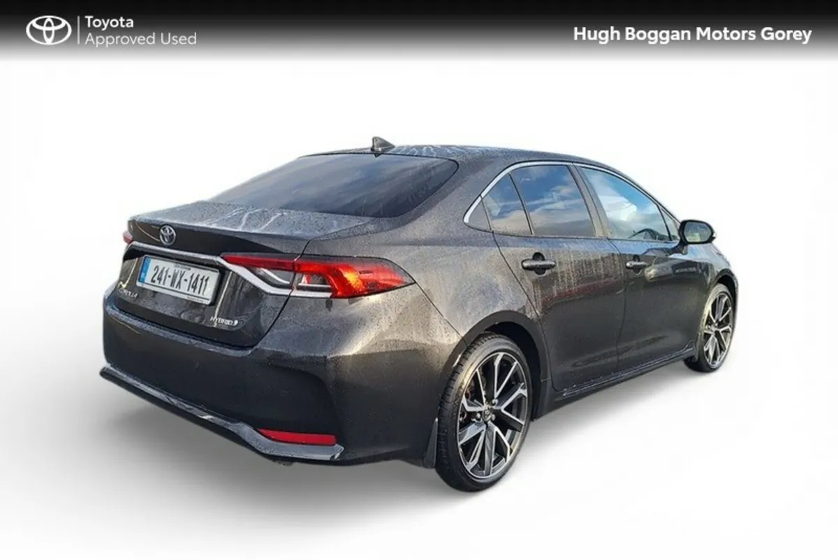 Toyota Corolla Corolla Saloon SOL - Image 2