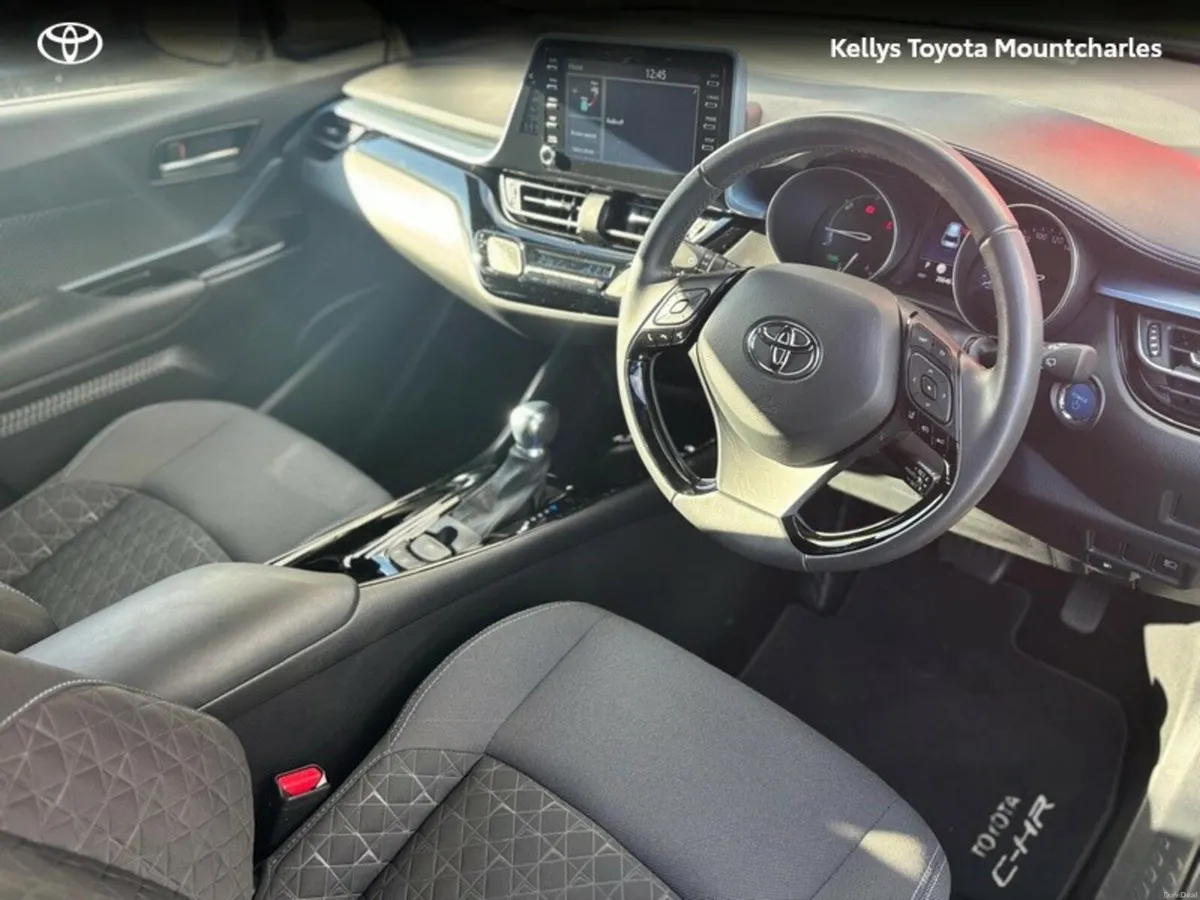 Toyota C-HR C-HR 1.8 HYBRID SPORT - Image 2