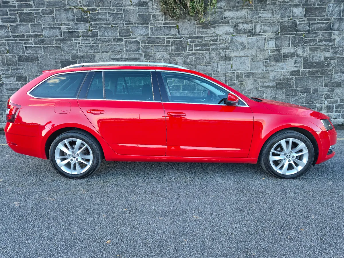 2018 Skoda Octavia Style only 108k km - Image 2