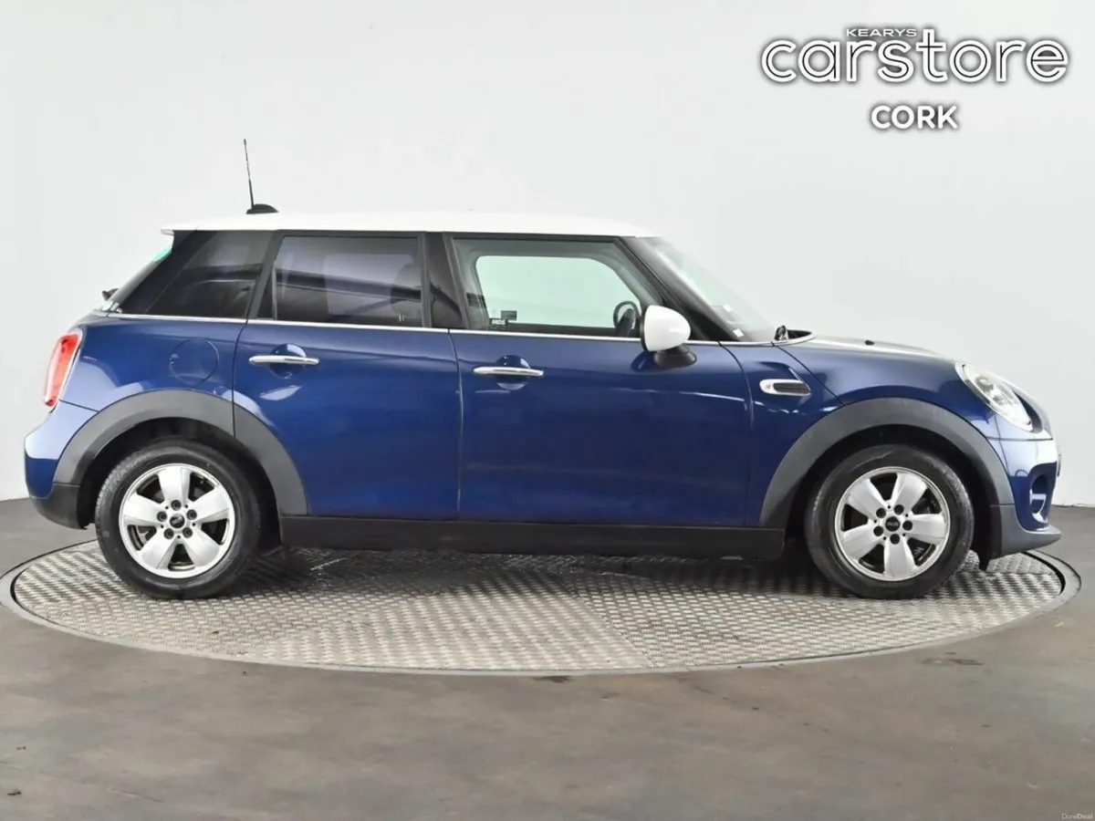 Mini Cooper Cooper 1.5 Auto - Image 2