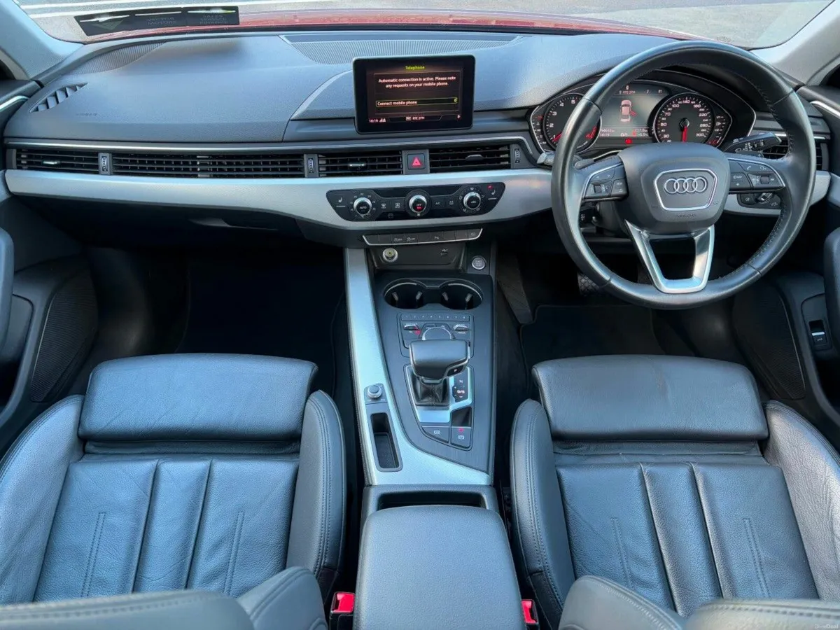 Audi A4 SE PETROL AUTO LEATHER S-TRONIC - Image 2