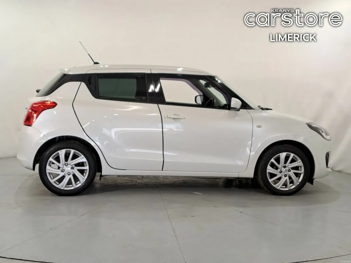 Suzuki Swift 1.2 SZ-T Hybrid Dualjet MT - Image 2
