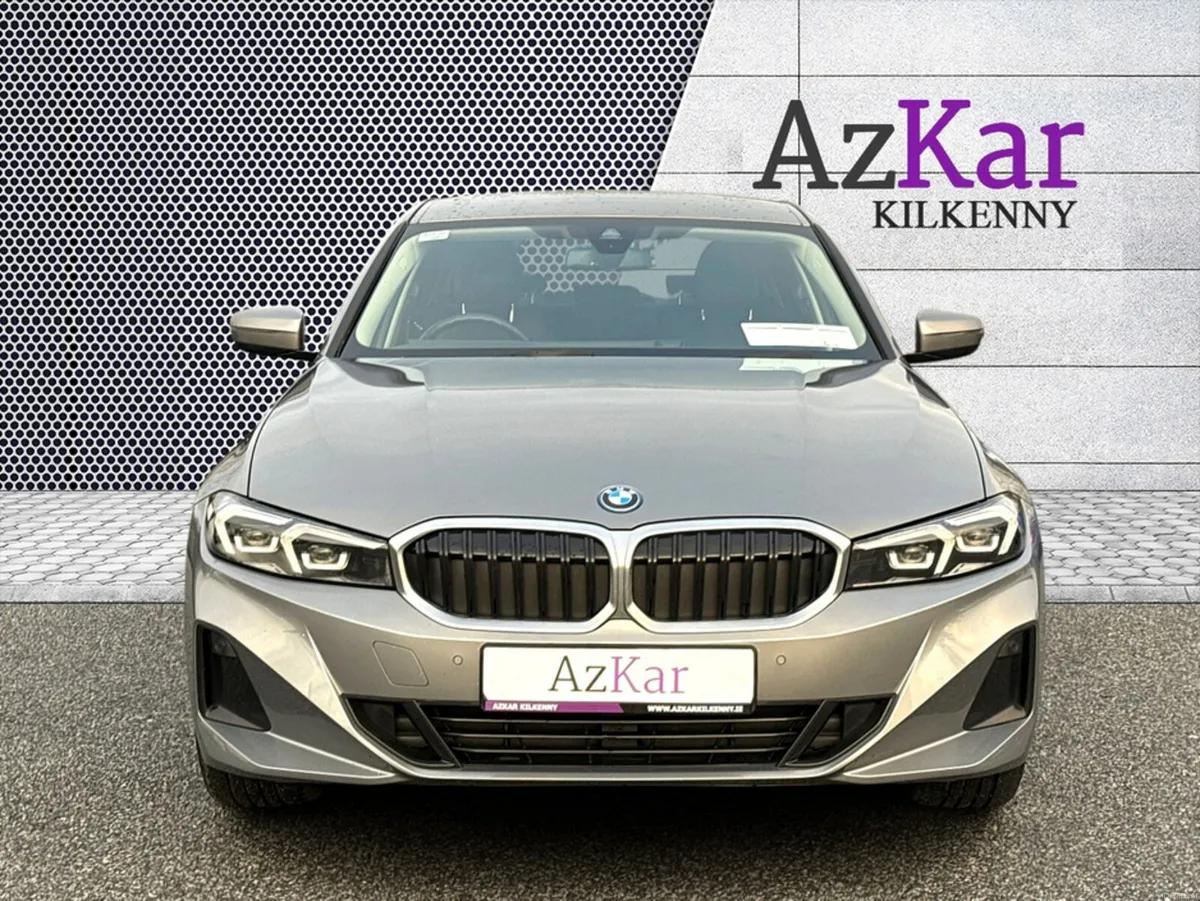 BMW 3-Series 2023 330e SPORT 2.0PHEV NEW MODEL 292 - Image 3