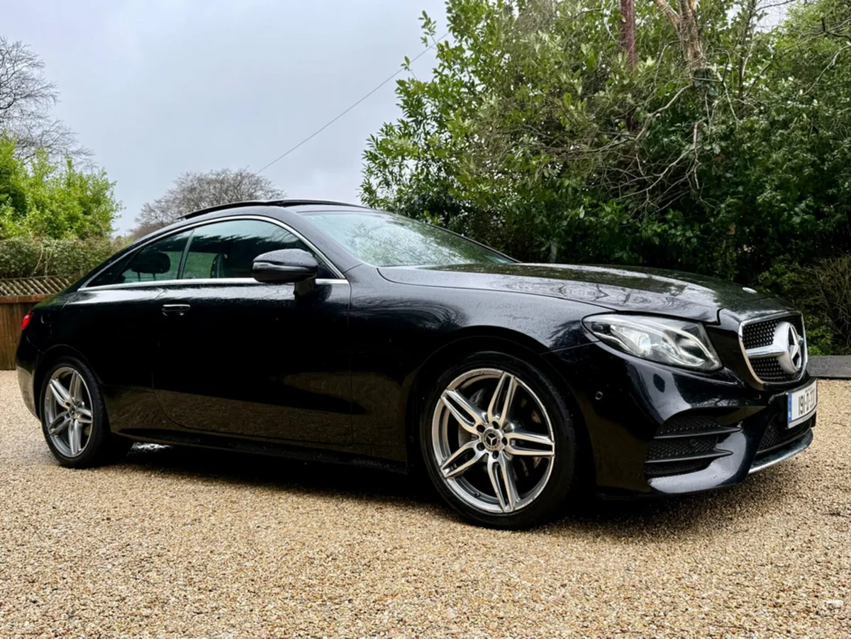 Mercedes-Benz E-Class E220 D AMG COUPE *Panoramic - Image 2