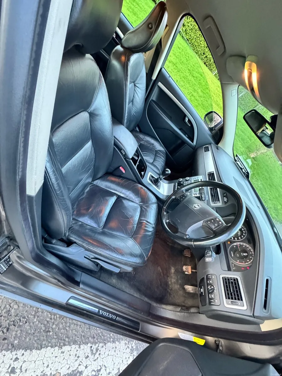 2008 Volvo V70 MASSIVE SPEC - Image 4