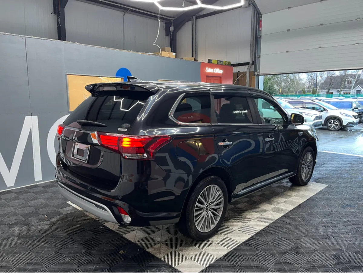 Mitsubishi Outlander 2019 MITSUBISHI OUTLANDER PHE - Image 2