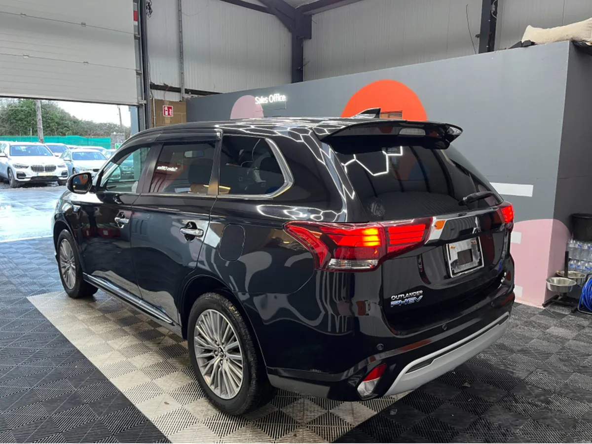 Mitsubishi Outlander 2019 MITSUBISHI OUTLANDER PHE - Image 4