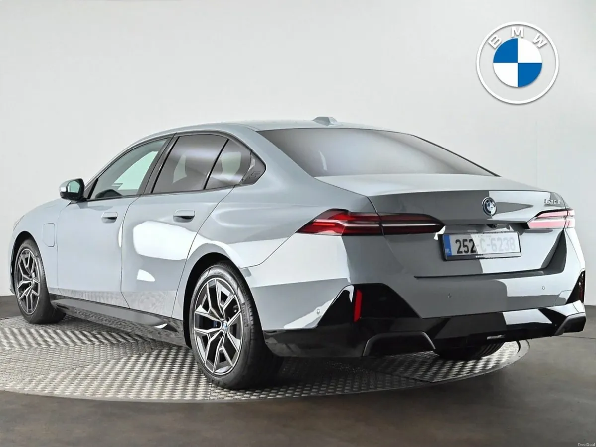 BMW 5-Series 530e M Sport Saloon - Image 2