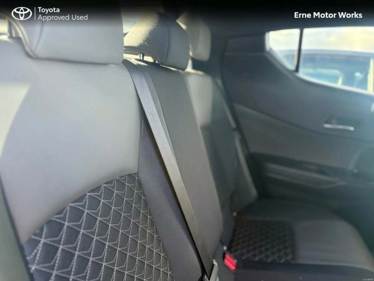 Toyota C-HR C-HR HYBRID SOL - Image 4