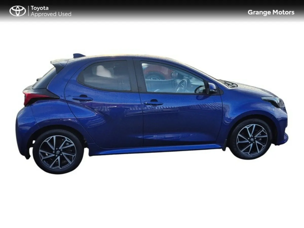 Toyota Yaris 1.5 HYBRID LUNA SPORT 5DR - Image 4