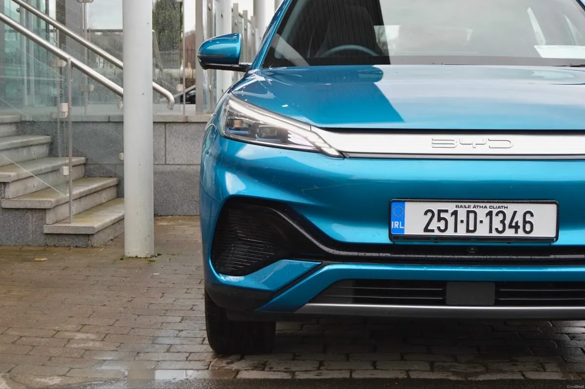 BYD ATTO 3 60kWh 204PS Design . Leather Roof - Image 3