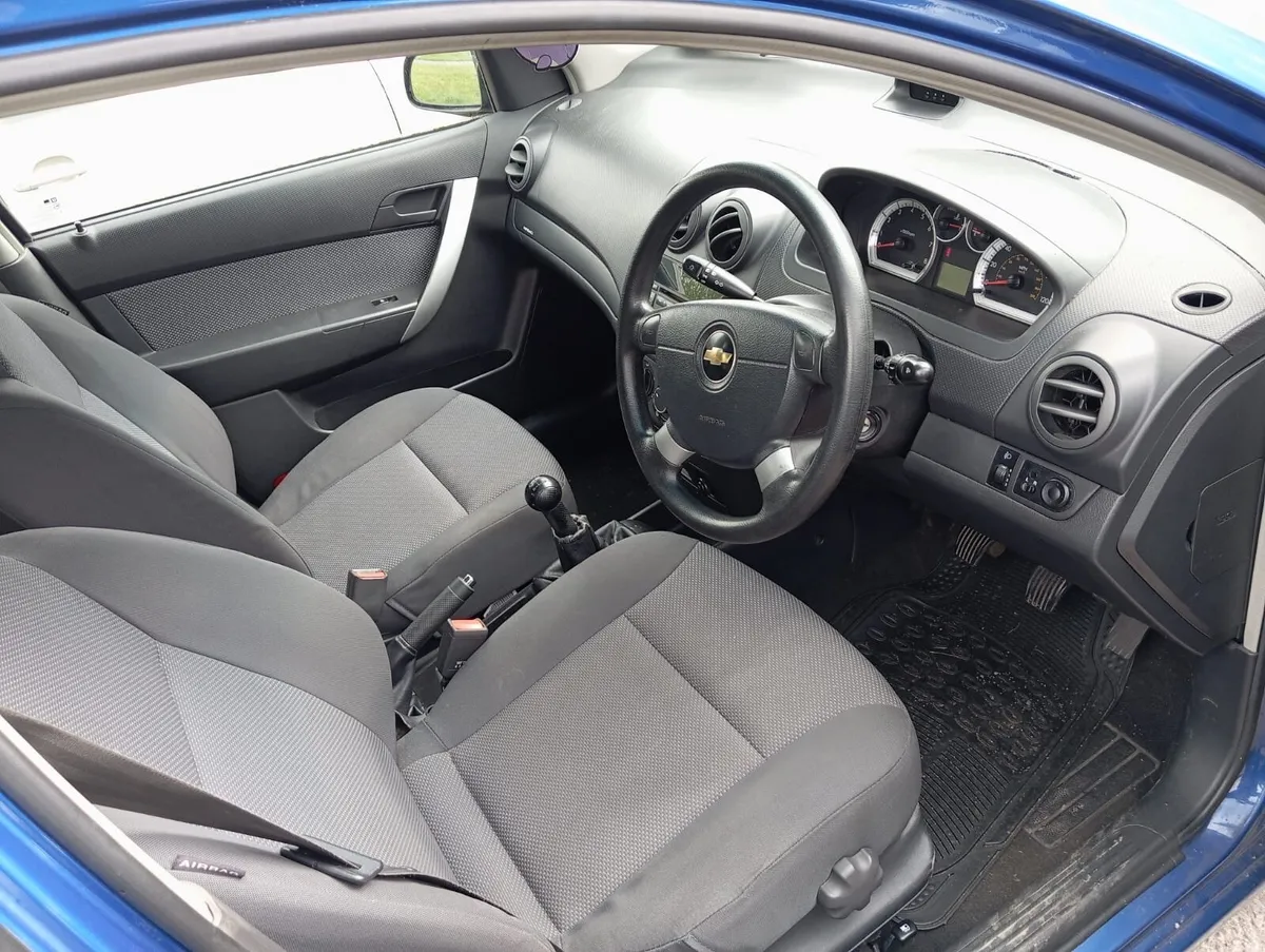 Chevrolet Aveo 2011 - Image 4
