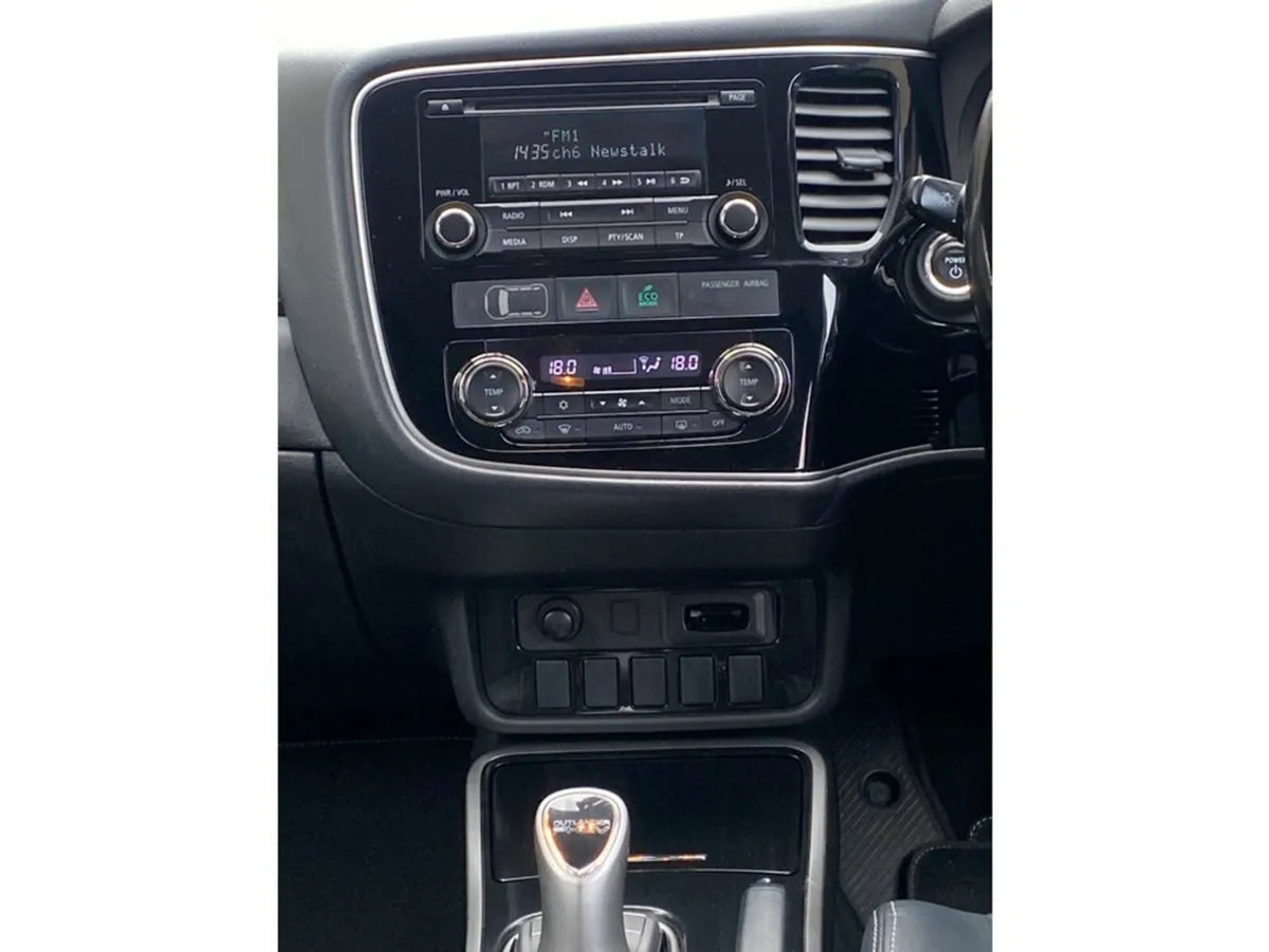 Mitsubishi Outlander 2.0  PHEV AUTO@ WALTONS GARAG - Image 3