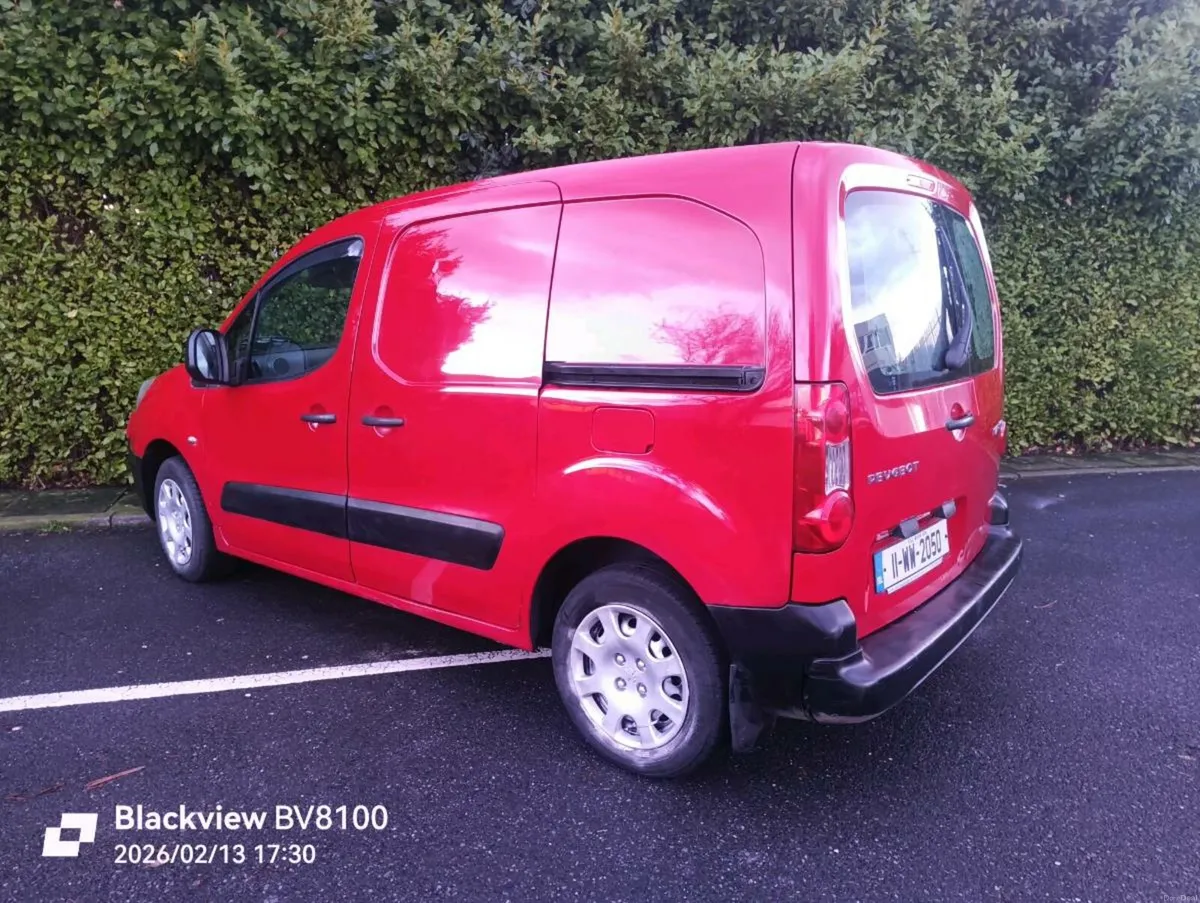 Peugeot Partner 2011  1.6diesel - Image 4