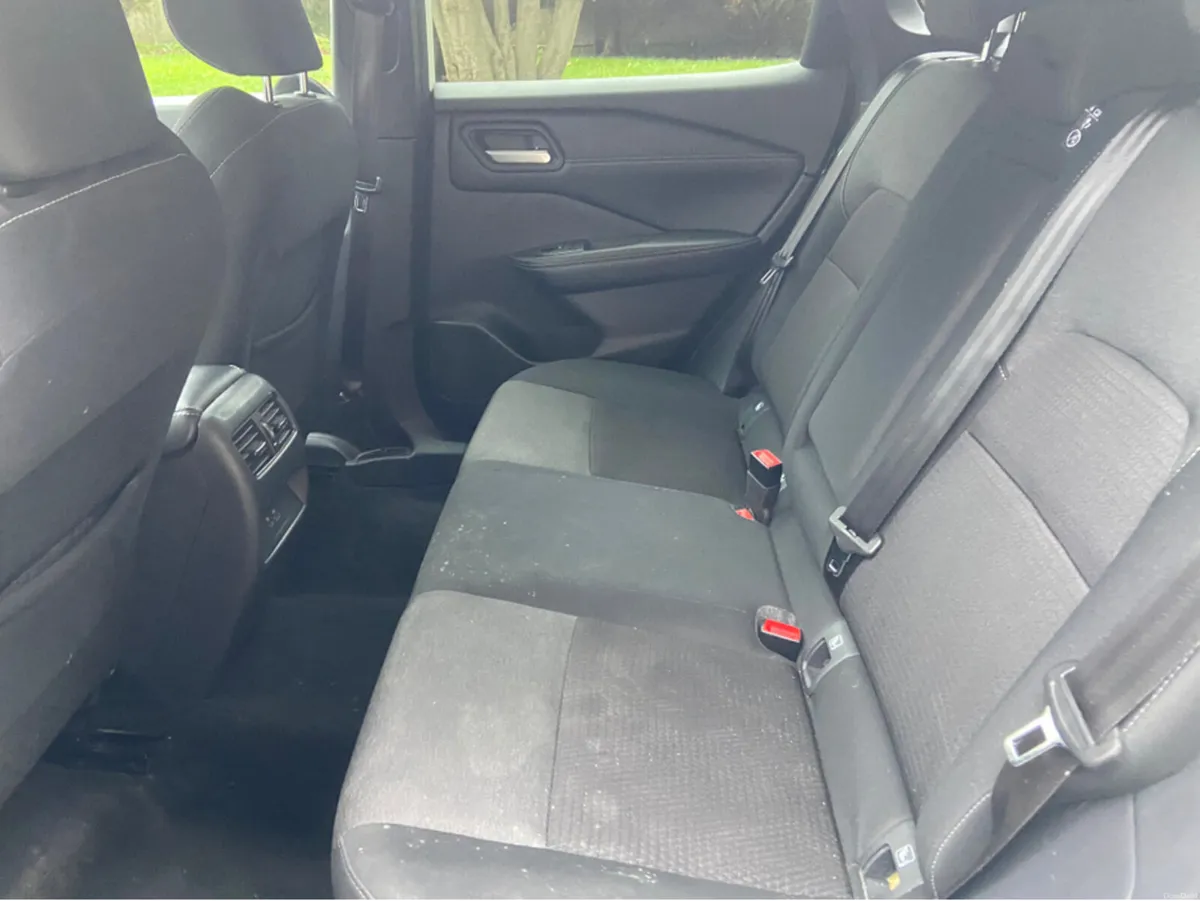 Nissan Qashqai EPOWER SV PREMIUM GR R RR 4DR AUTO - Image 4