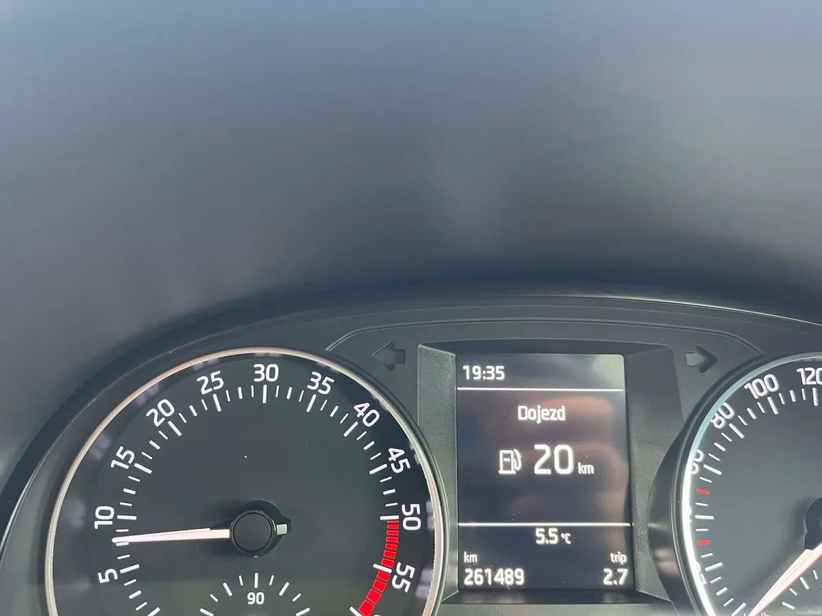 Skoda Fabia 5350€ - Image 4