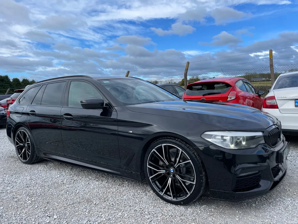 BMW 520D Touring - Image 1