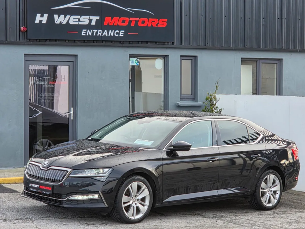 Skoda Superb SE L IV PHEV DSG - Image 1