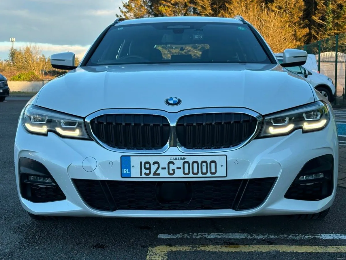BMW 3-Series 2019 2.0L Diesel Auto - Image 5