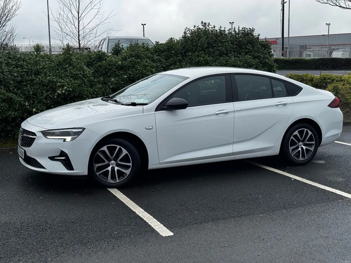 212 OPEL INSIGNIA 1.5 DIESEL FULL HISTORY - Image 2