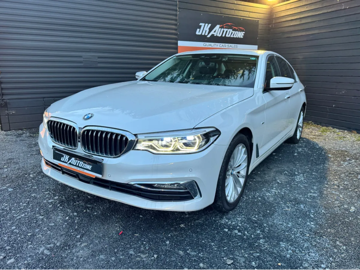 BMW 5-Series 2.0D LUXURY EDITION - Image 3