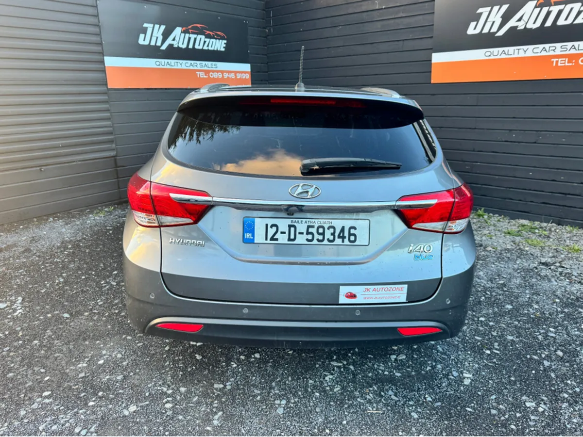 Hyundai i40 1.7 CRDI STYLE BLUE DRIV 5DR - Image 4