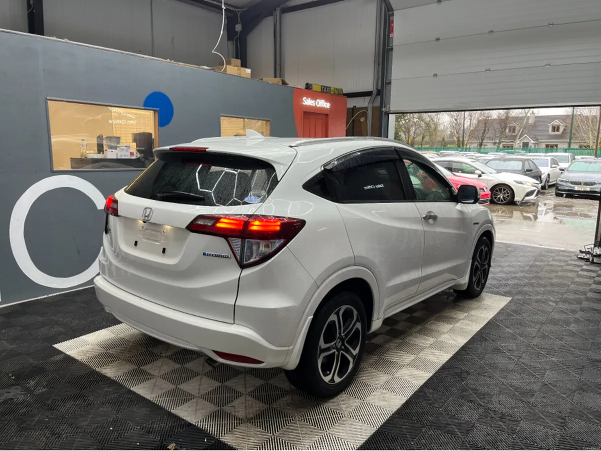 Honda Vezel €15950 2016 HONDA VEZEL HYBRID Z 1.5 A - Image 2