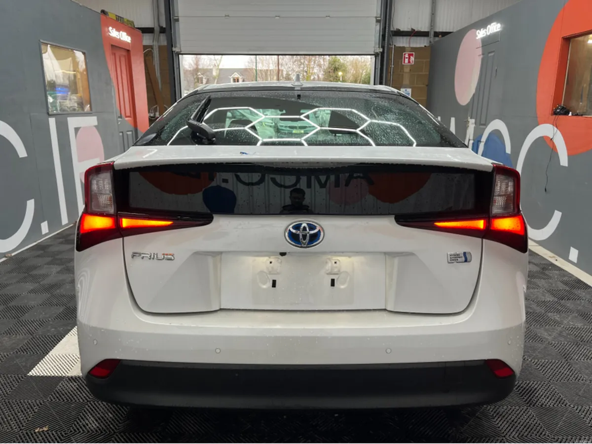Toyota Prius €20950 2021 TOYOTA PRIUS 1.8 AUTOMATI - Image 3