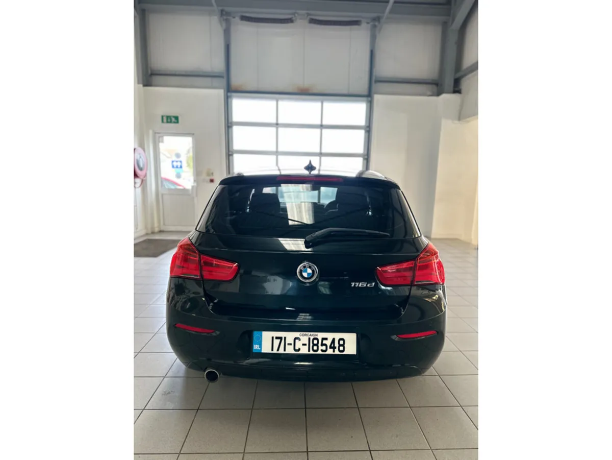 BMW 1-Series D EFFICIENCY DYNAMICS PLUS 5DR - Image 3