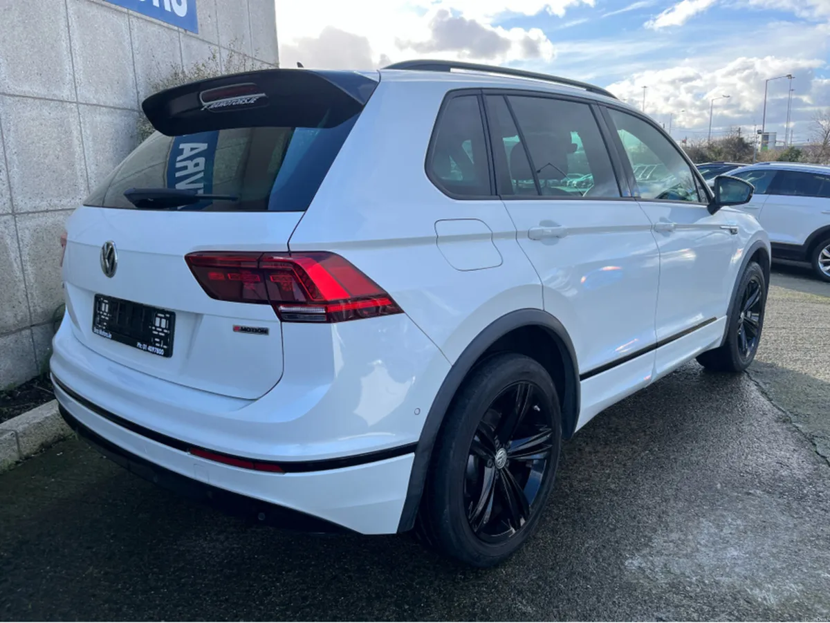 Volkswagen Tiguan R-LINE 4 MOTION AUTOMATIC 2.0 DI - Image 4