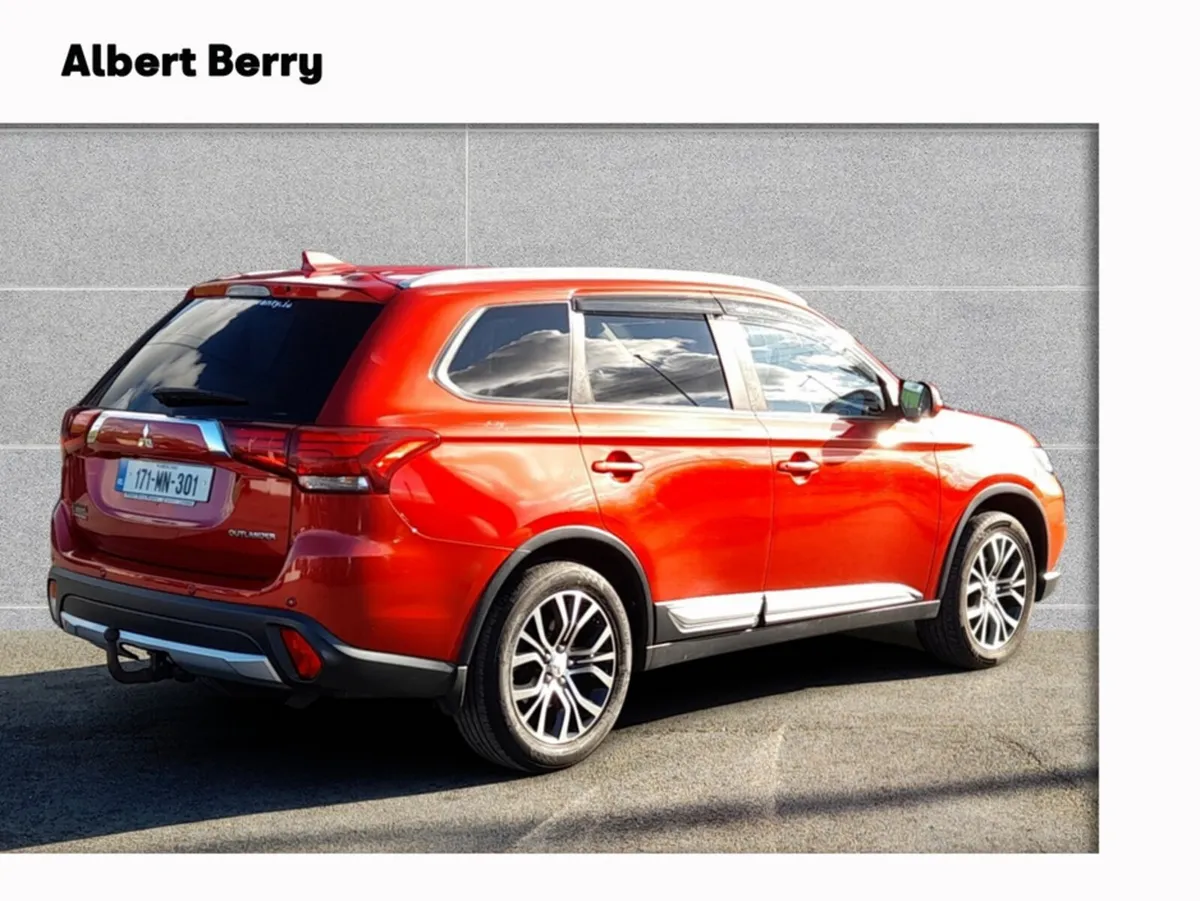 Mitsubishi Outlander OUTL 2WD 6MT 5SPEED 17MY 4DR - Image 4