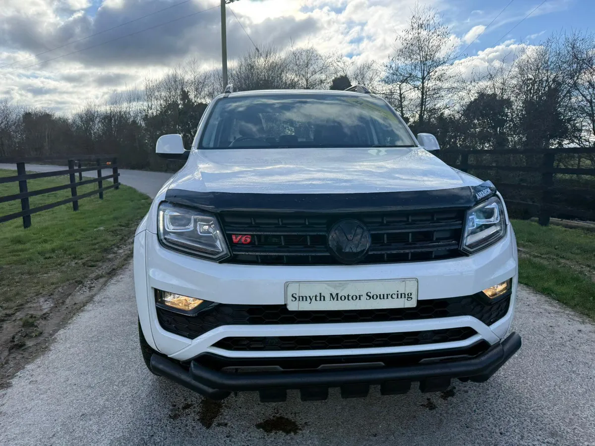 201 Volkswagen Amarok Black Ed***** - Image 4