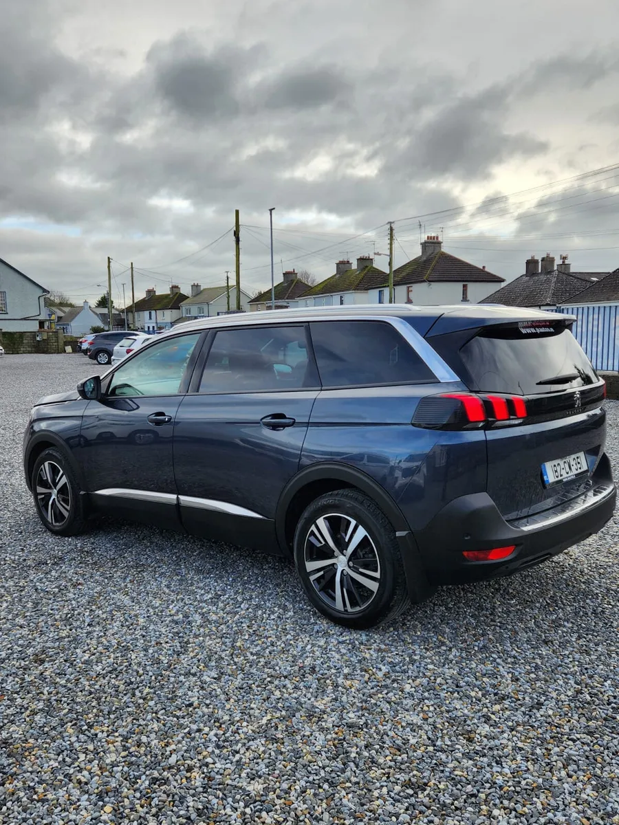 Peugeot 5008 7 Seater Low Mileage - Image 2