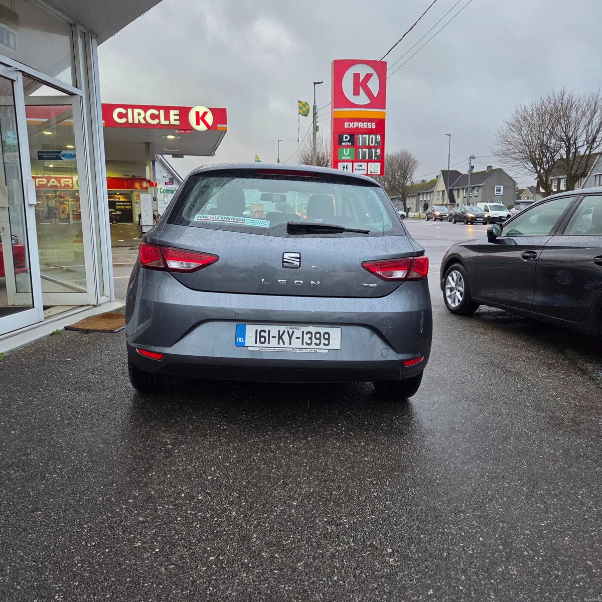 SEAT Leon 2016 1.2 SE 110BHP Petrol - Image 4