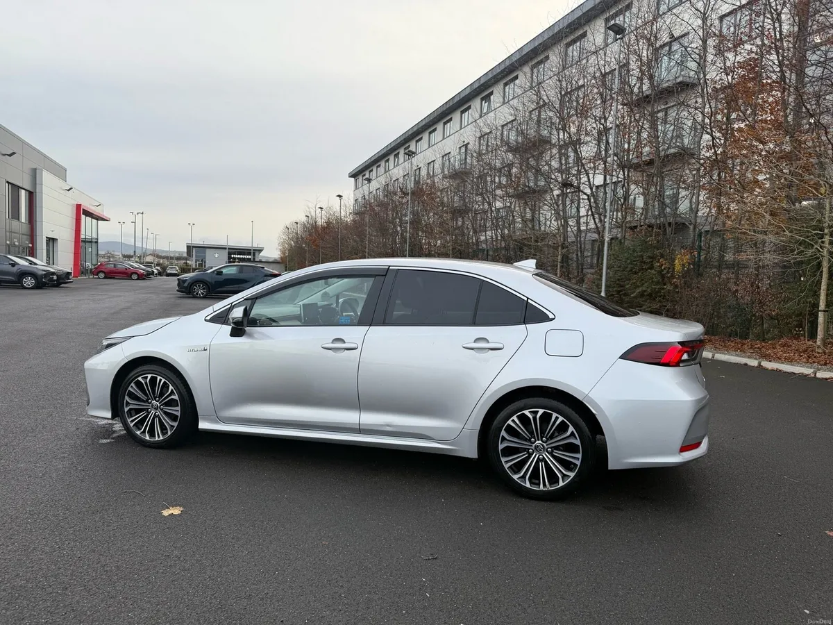 Toyota Corolla Hybrid Luna Sport - 1 YEAR WARRANTY - Image 3