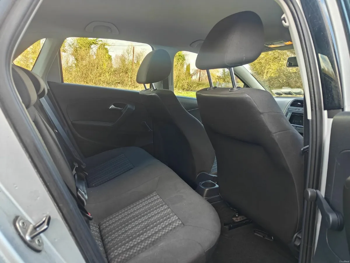 Volkswagen Polo 2015 - Image 3