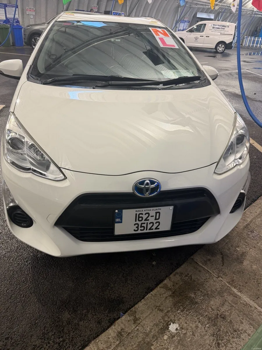 TOYOTA AQUA HYBRID - Image 1
