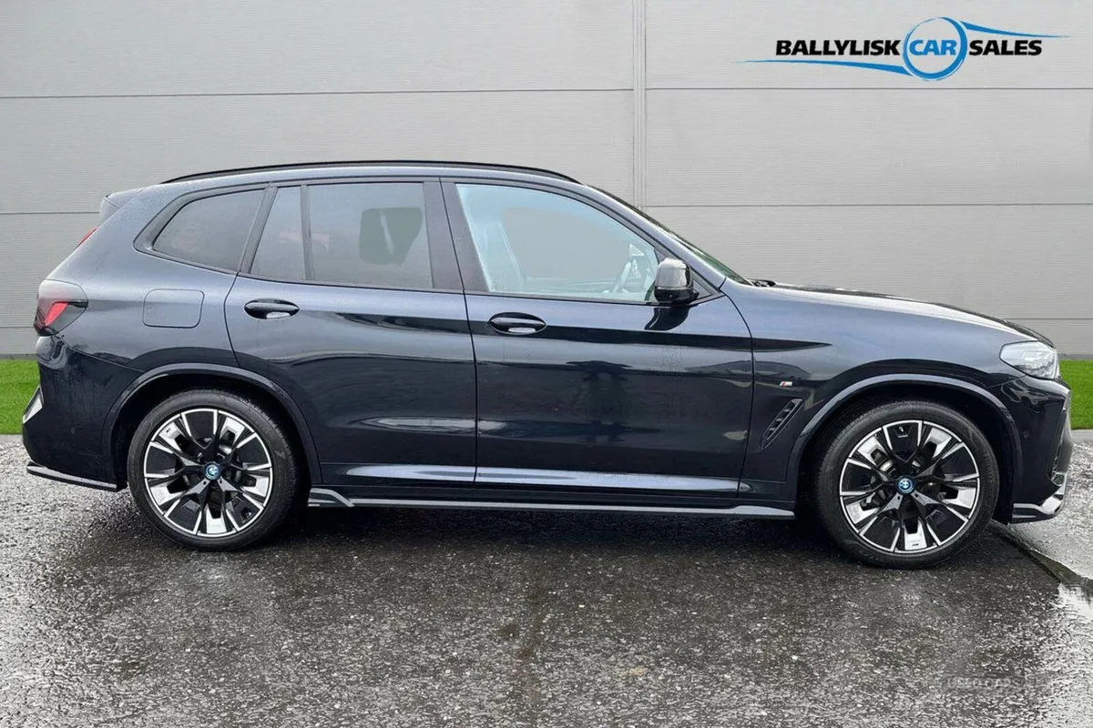BMW iX3 80kWh M Sport Pro Electric Auto (286 ps) i - Image 3