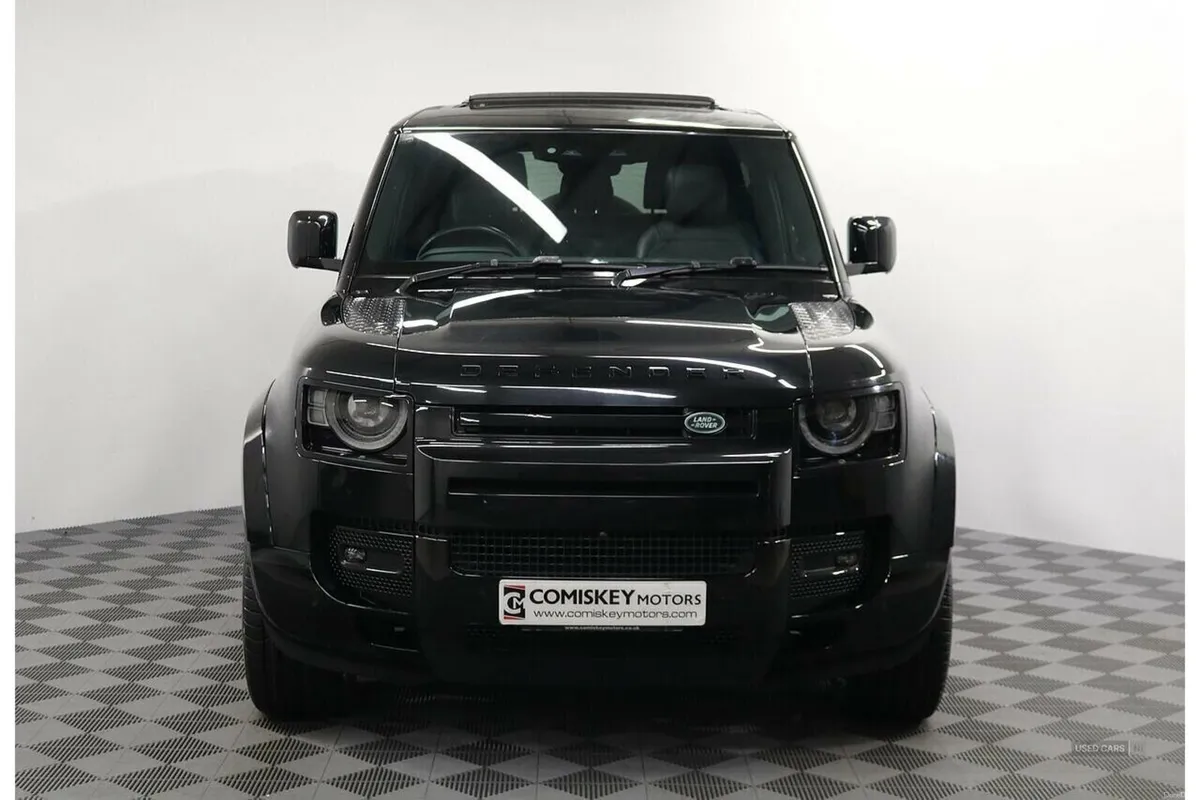 Land Rover Defender 90 D250 MHEV HSE - Image 2
