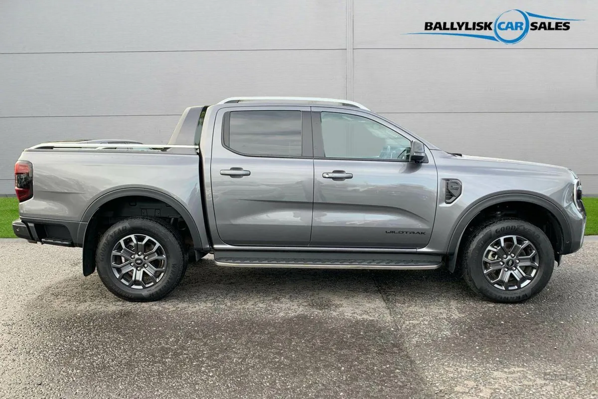 Ford Ranger 2.0 TD 205PS Wildtrak Auto 4WD in Carb - Image 3