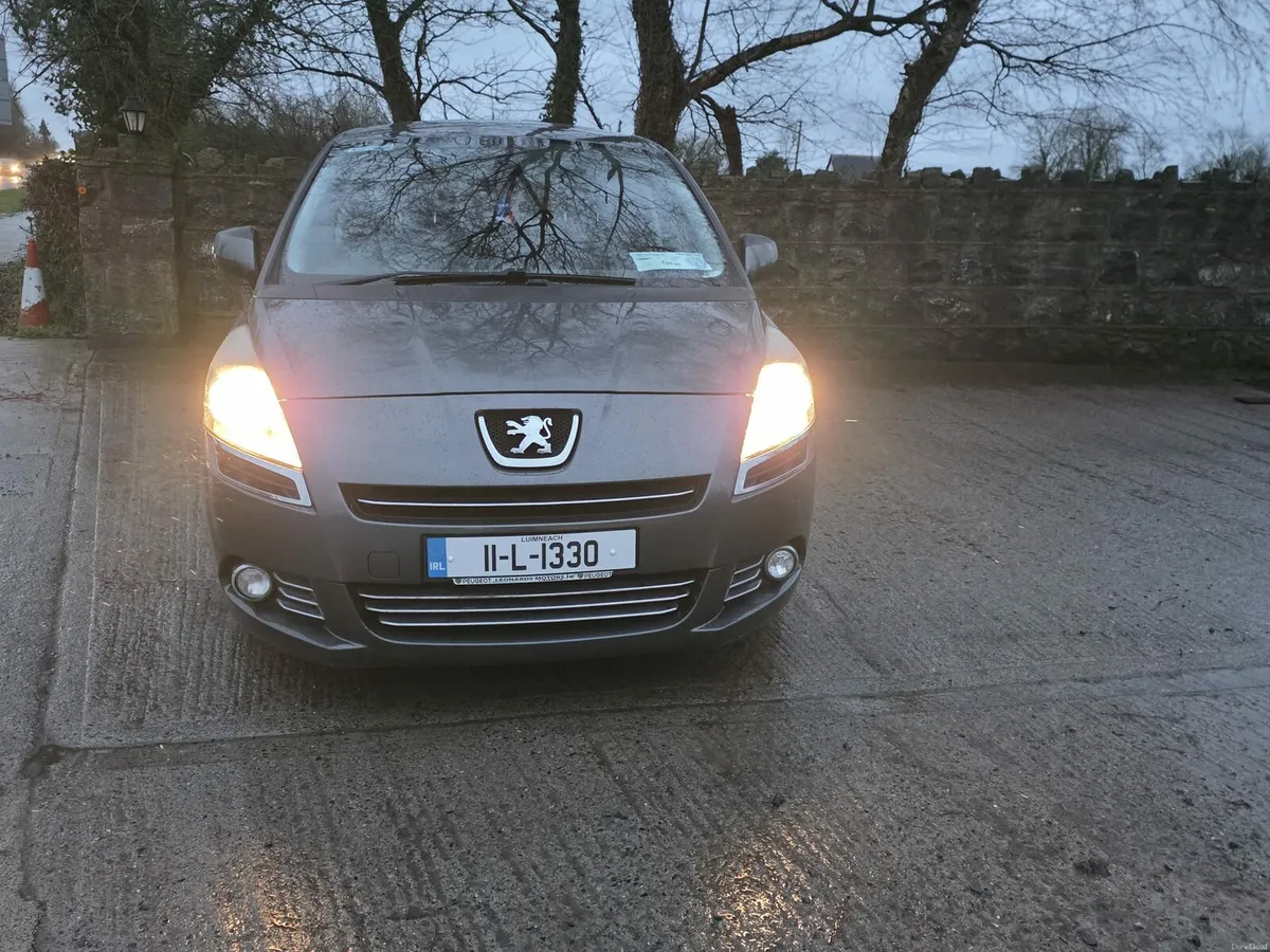 2011 PEUGEOT 5008 1.6 HDI SPORT 110BHP 7 SEATER - Image 2
