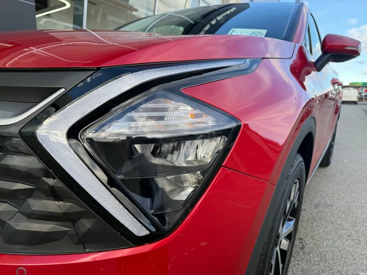 Kia Sportage Manual 5DR - Image 3