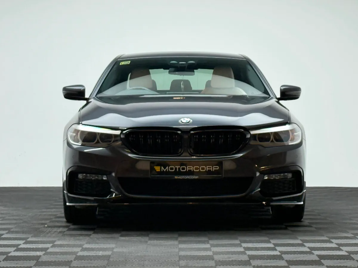 BMW 5-Series 530E M SPORT - Image 2